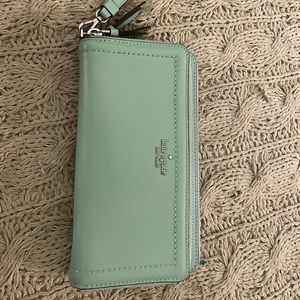 Kate spade - staci large carryall wristlet - robins egg blue